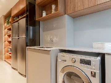 AREA DE SERVI�O