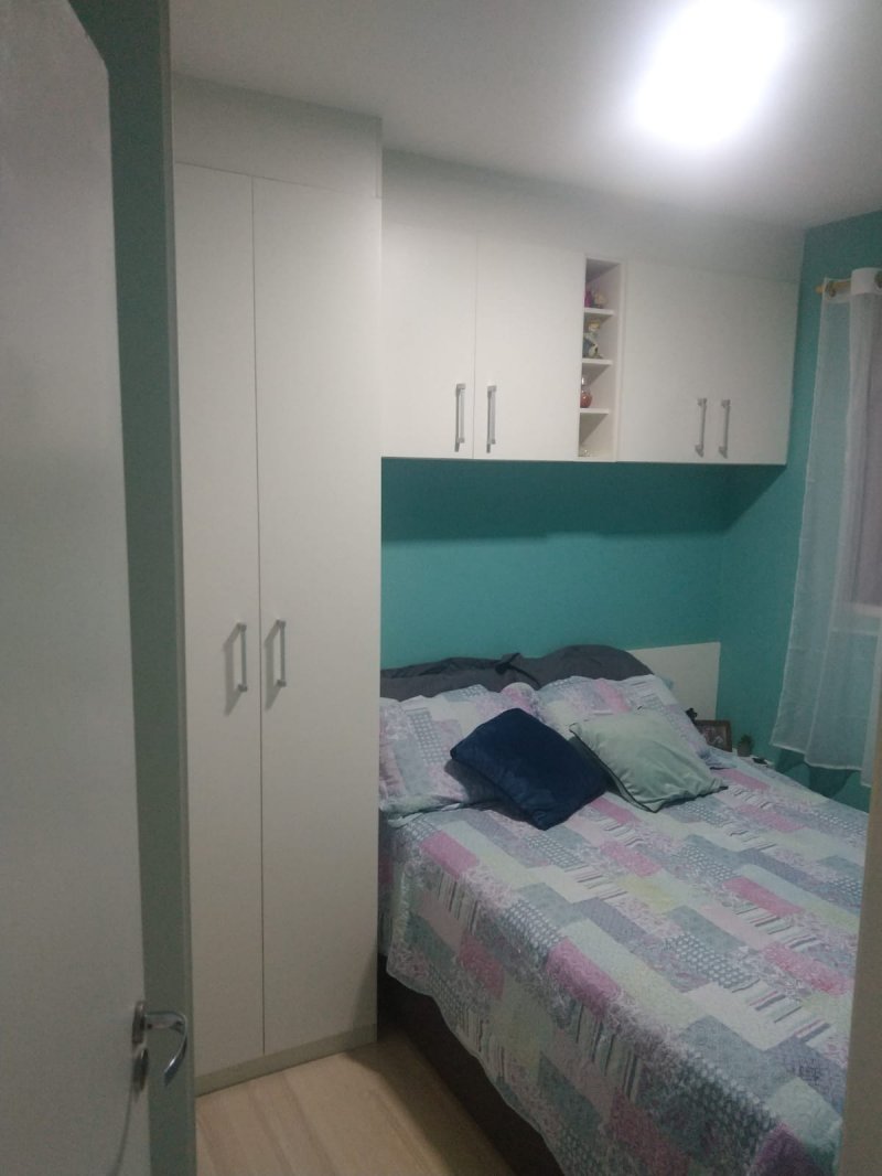 QUARTO CASAL